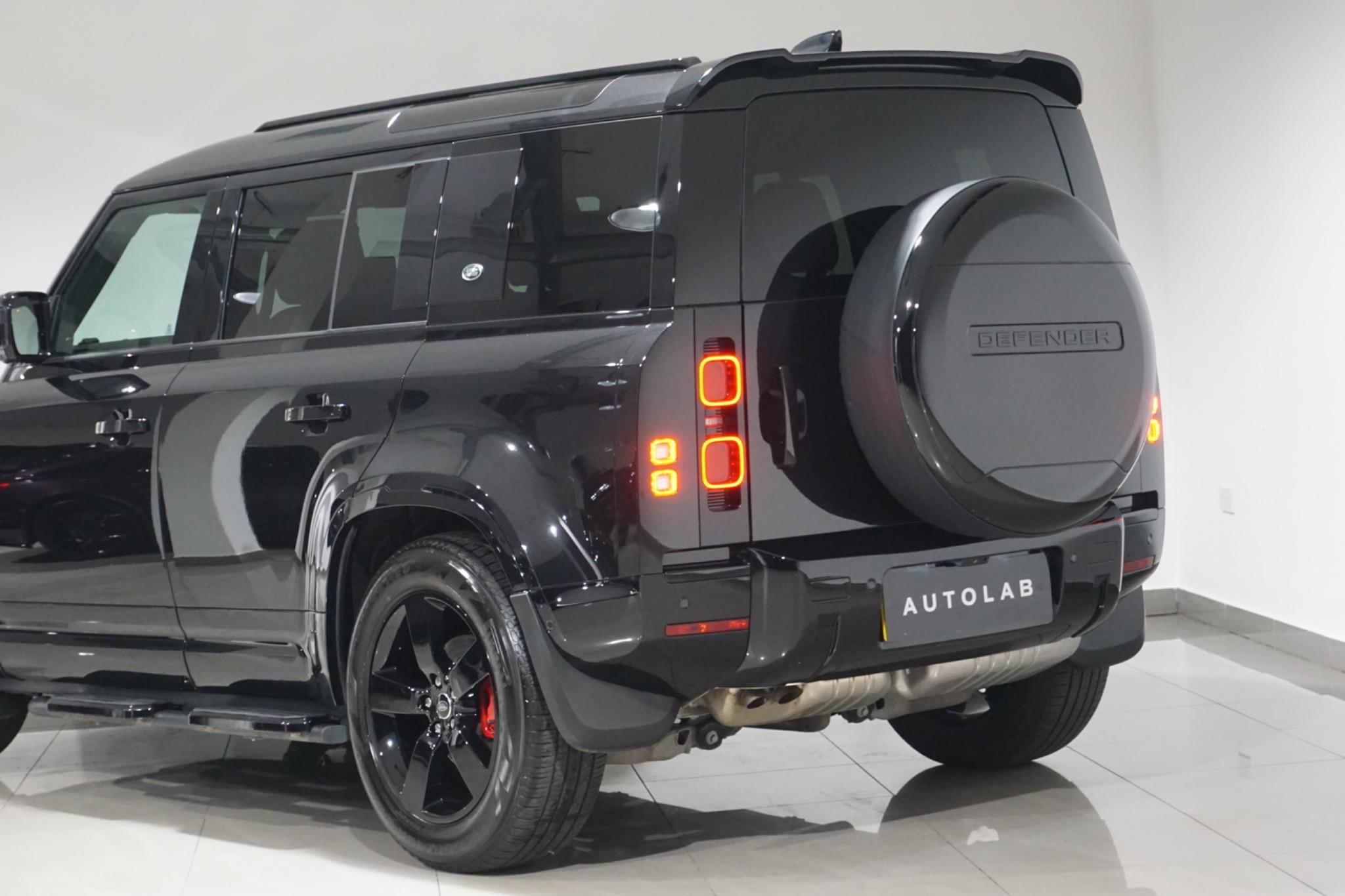 Land Rover Defender 110 3.0 D250 MHEV HSE Auto 4WD Euro 6 (s/s) 5dr